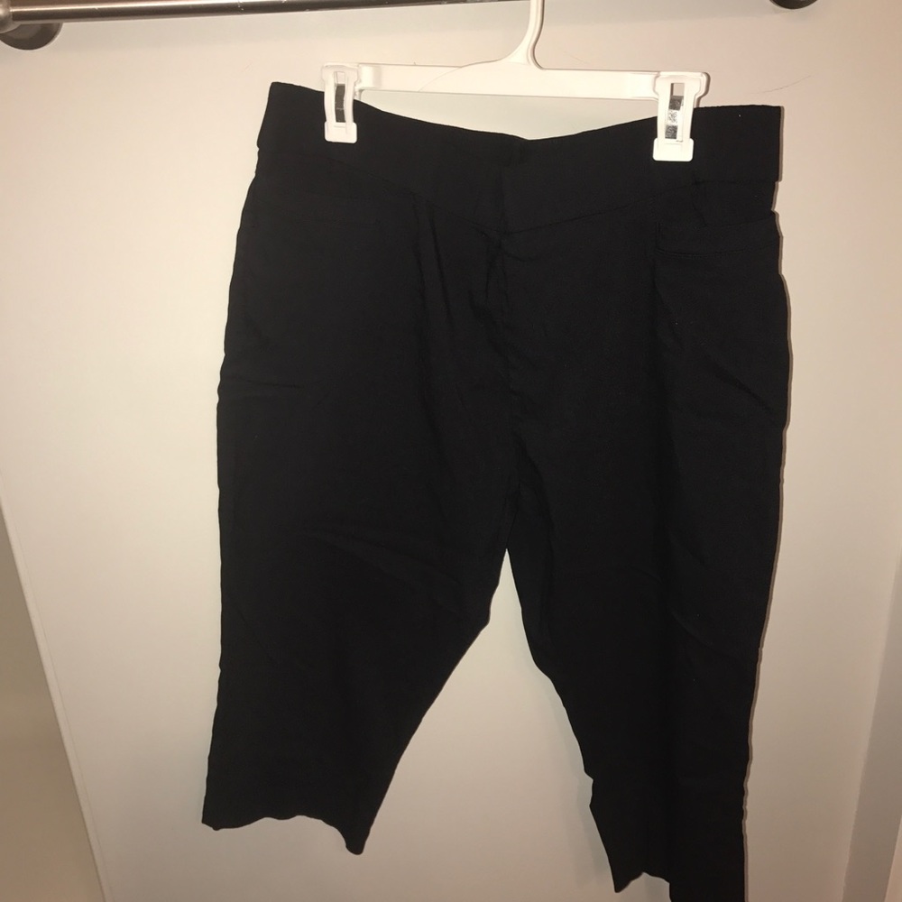 Black Capris